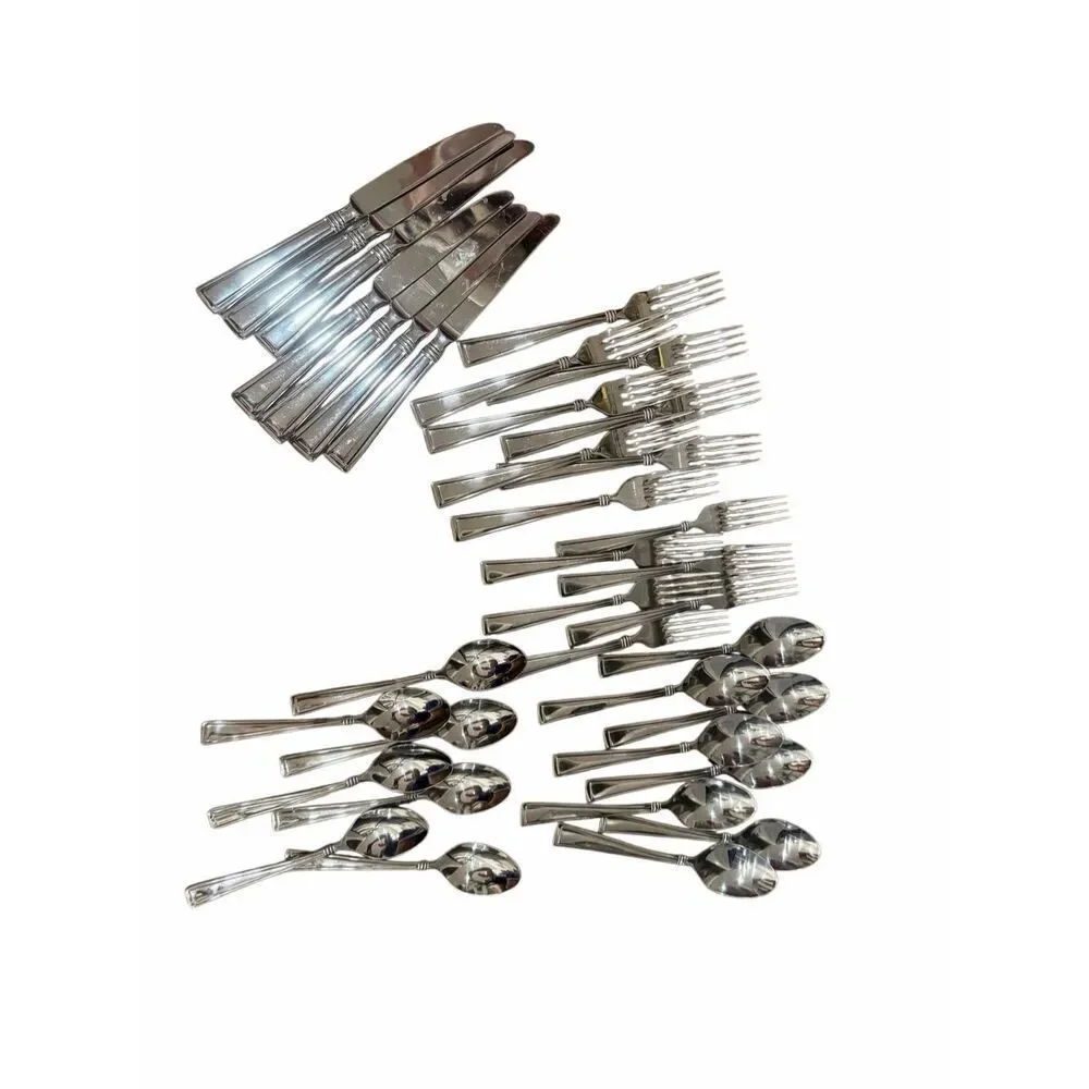 Set of Oneida flatware- silver